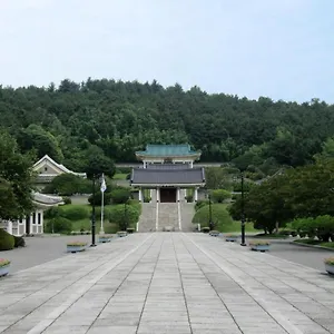호텔 덴바스타 포레스트