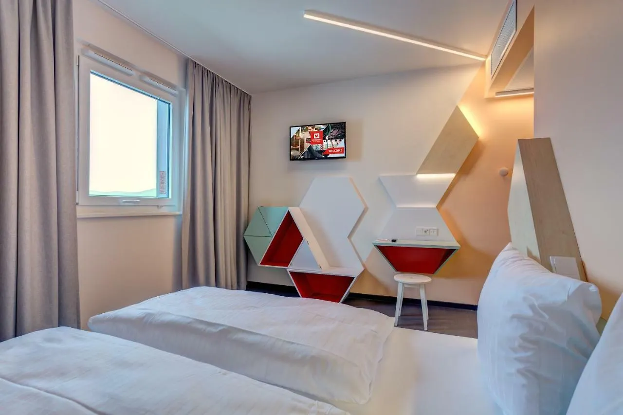 Meininger Hotel Heidelberg Hauptbahnhof